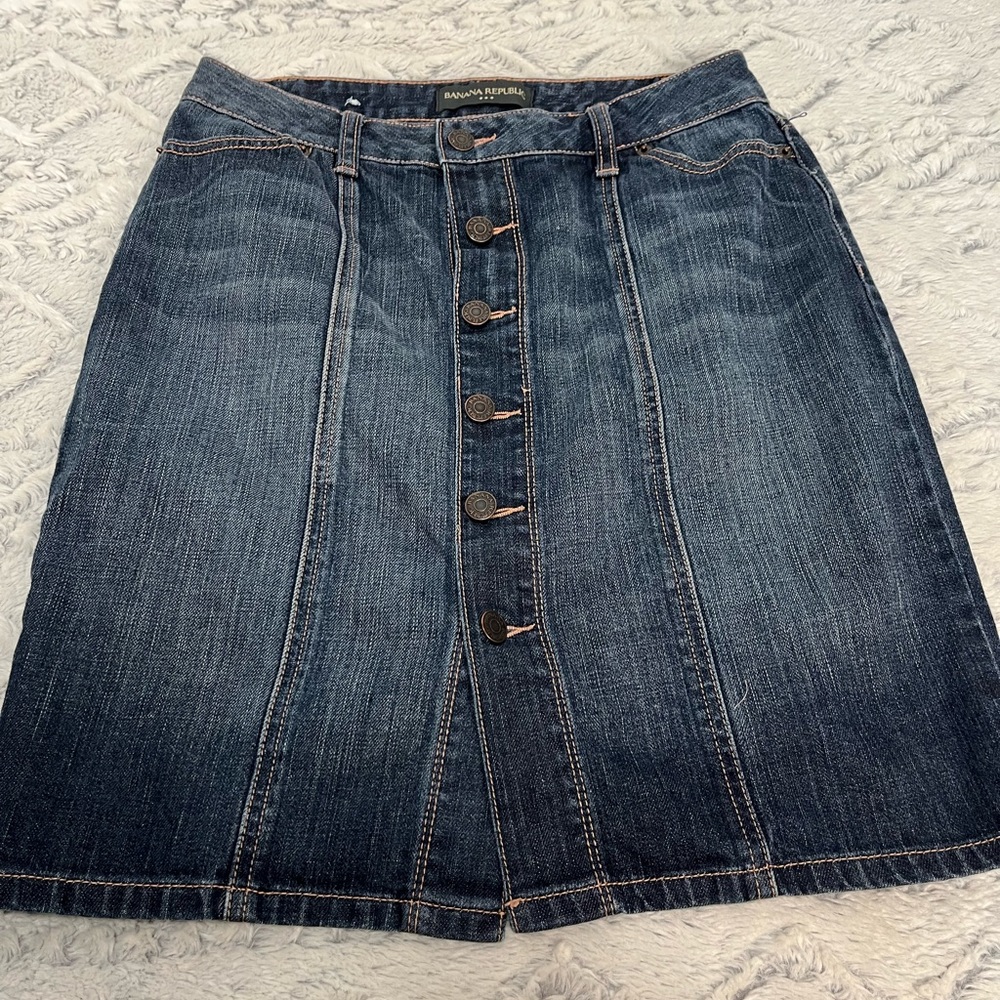 Banana Republic Button Up Blue Denim skirt 4